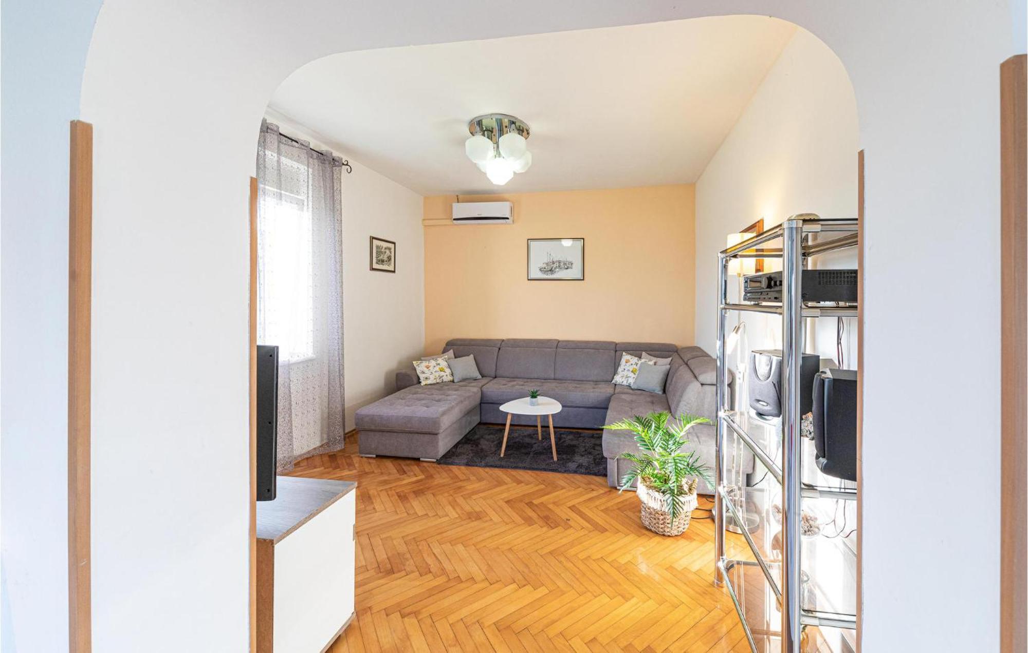 Kaštela Lovely Apartment In Kastel Kambelovac With Wifi מראה חיצוני תמונה