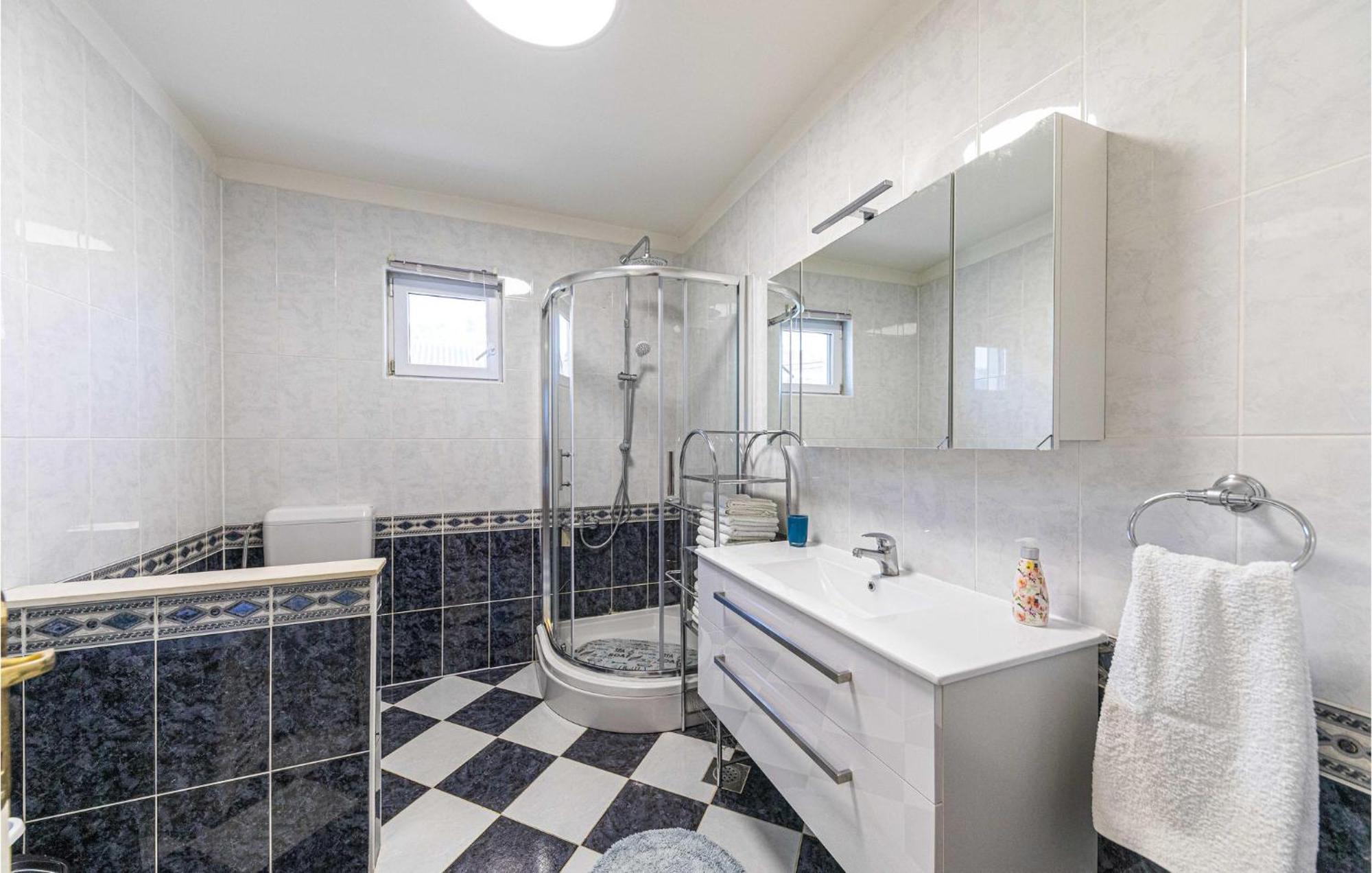 Kaštela Lovely Apartment In Kastel Kambelovac With Wifi מראה חיצוני תמונה