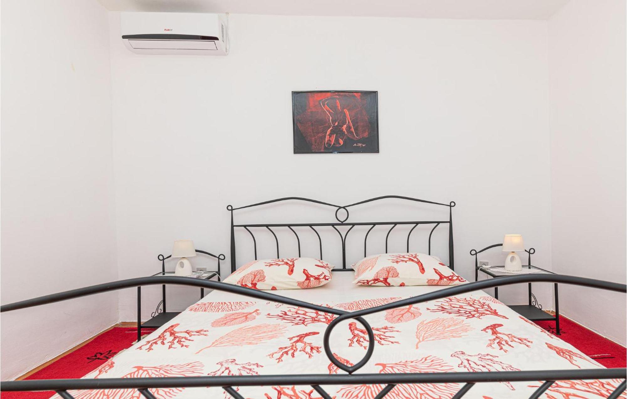 Kaštela Lovely Apartment In Kastel Kambelovac With Wifi מראה חיצוני תמונה